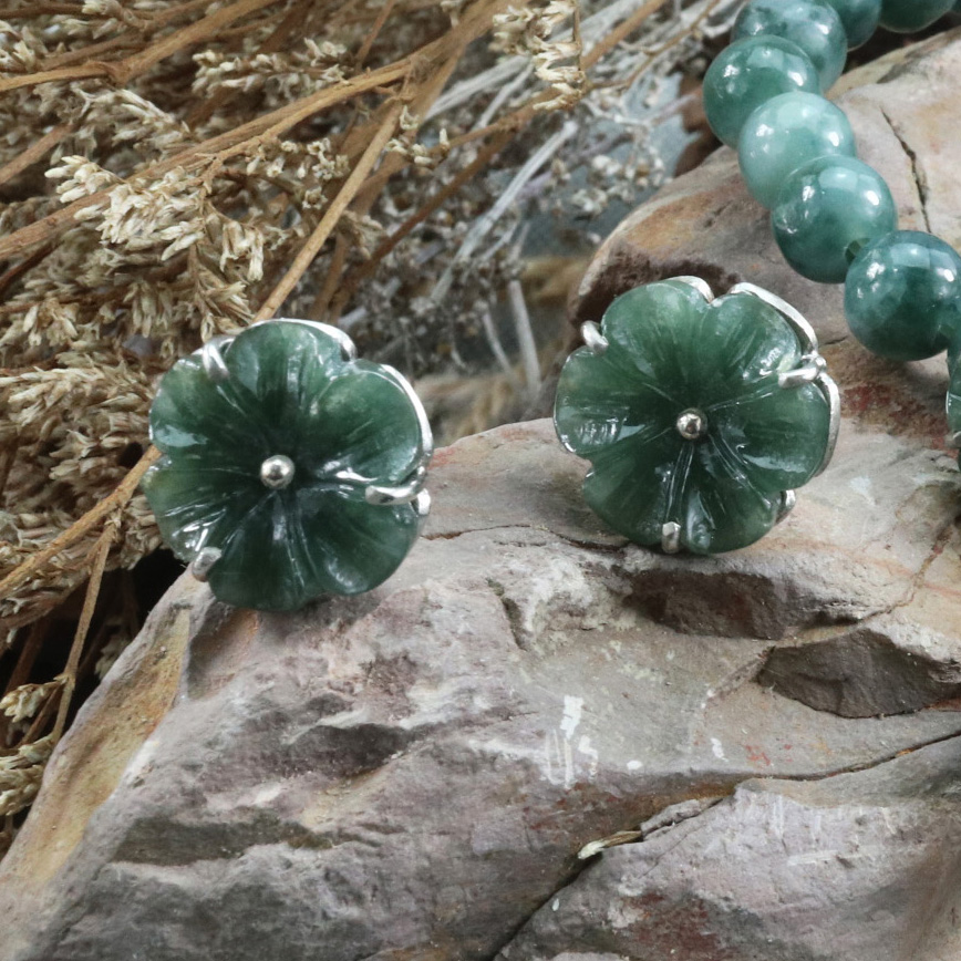 Bông tai ngọc cẩm thạch Jadeite