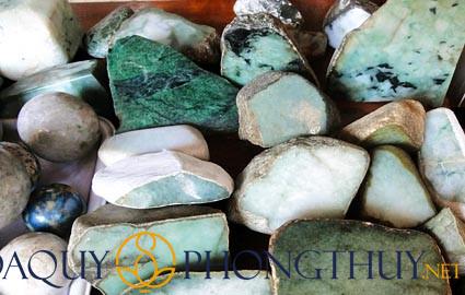 Tìm hiểu các loại đá quý phổ biến tại Việt Nam khi sưu tầm 2