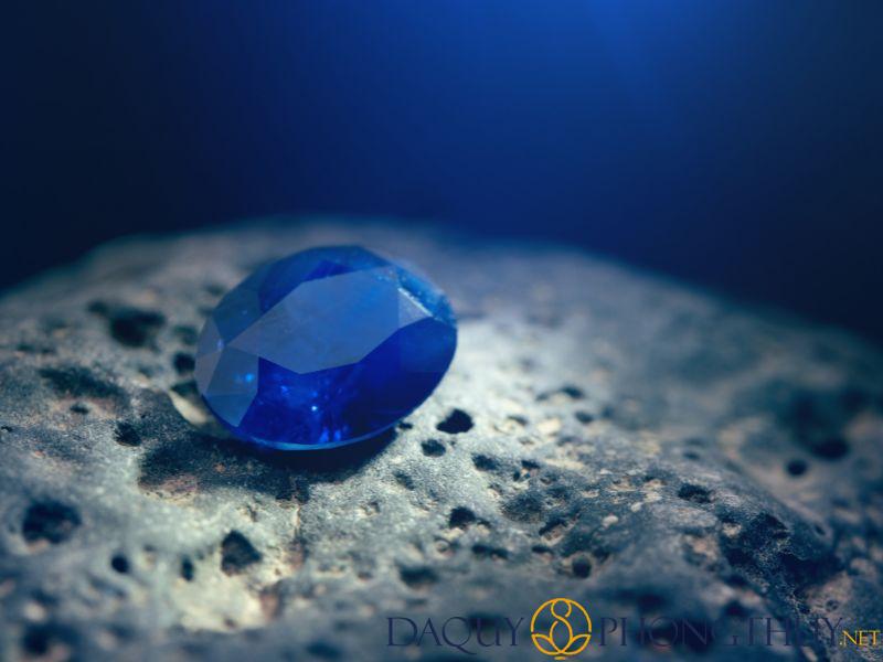 Vệ sinh và bảo quản đá Sapphire
